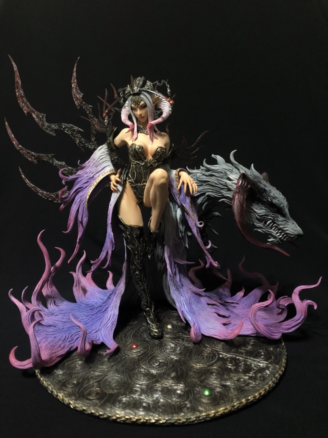 闇狐 Dark Fox, full view
